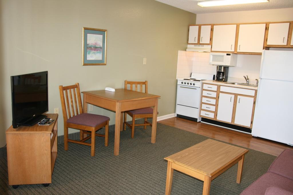 Affordable Suites Florence Exterior photo